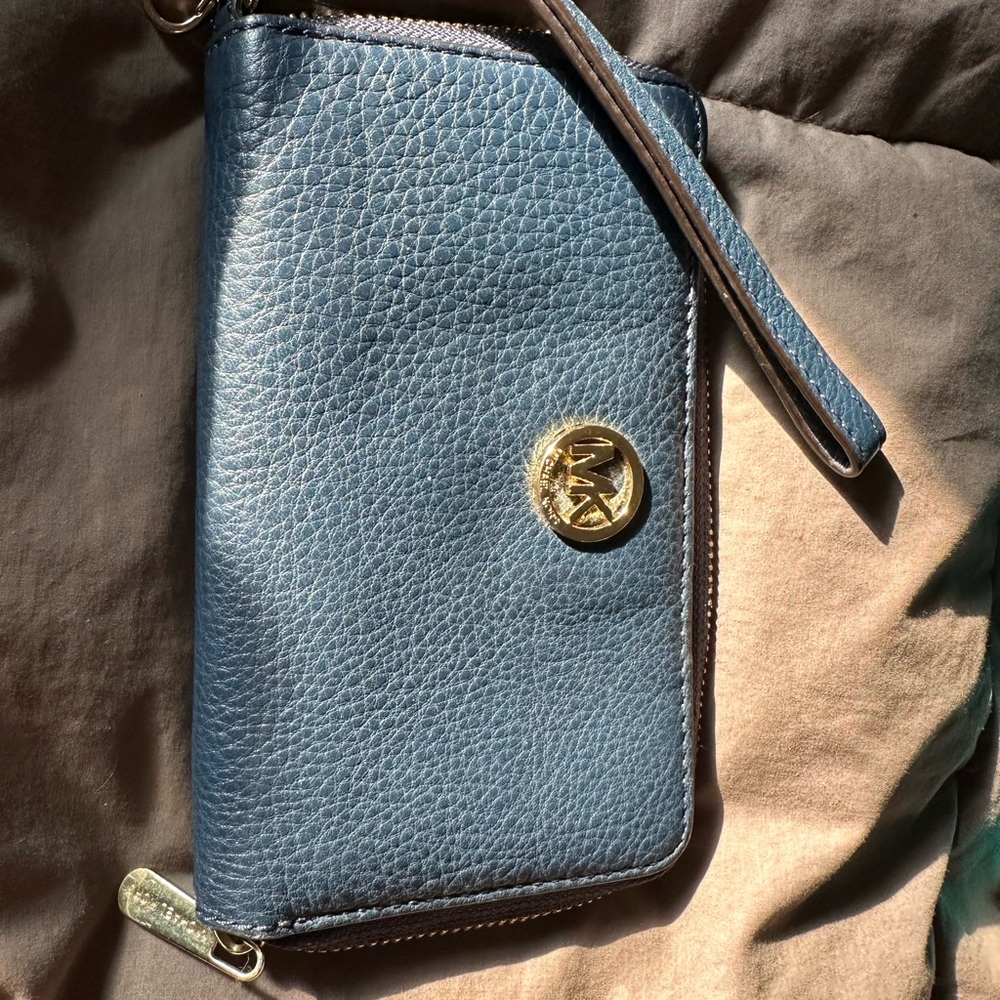Michael Kors Navy and Gold Chain Wristlet